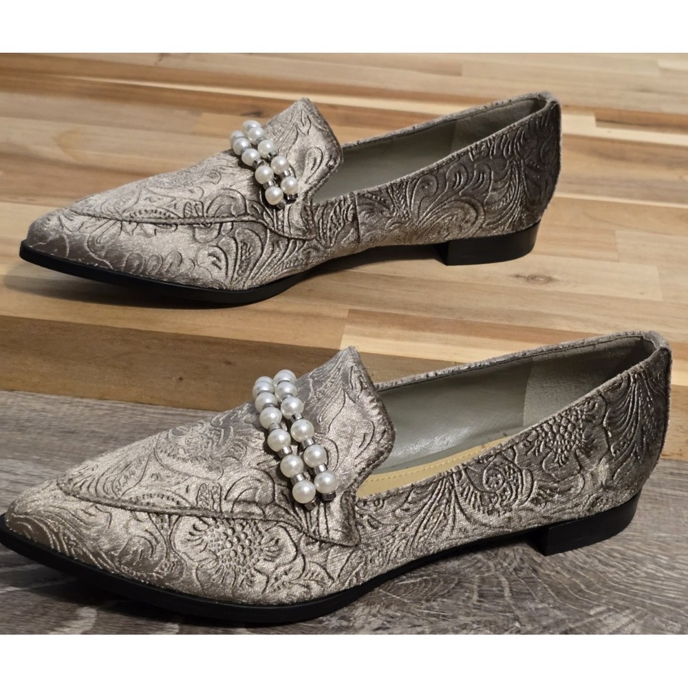 Marc Fisher Silver Gray Floral Brocade Velvet Loafers Beaded Size 5M Moto Boho - Picture 4 of 10